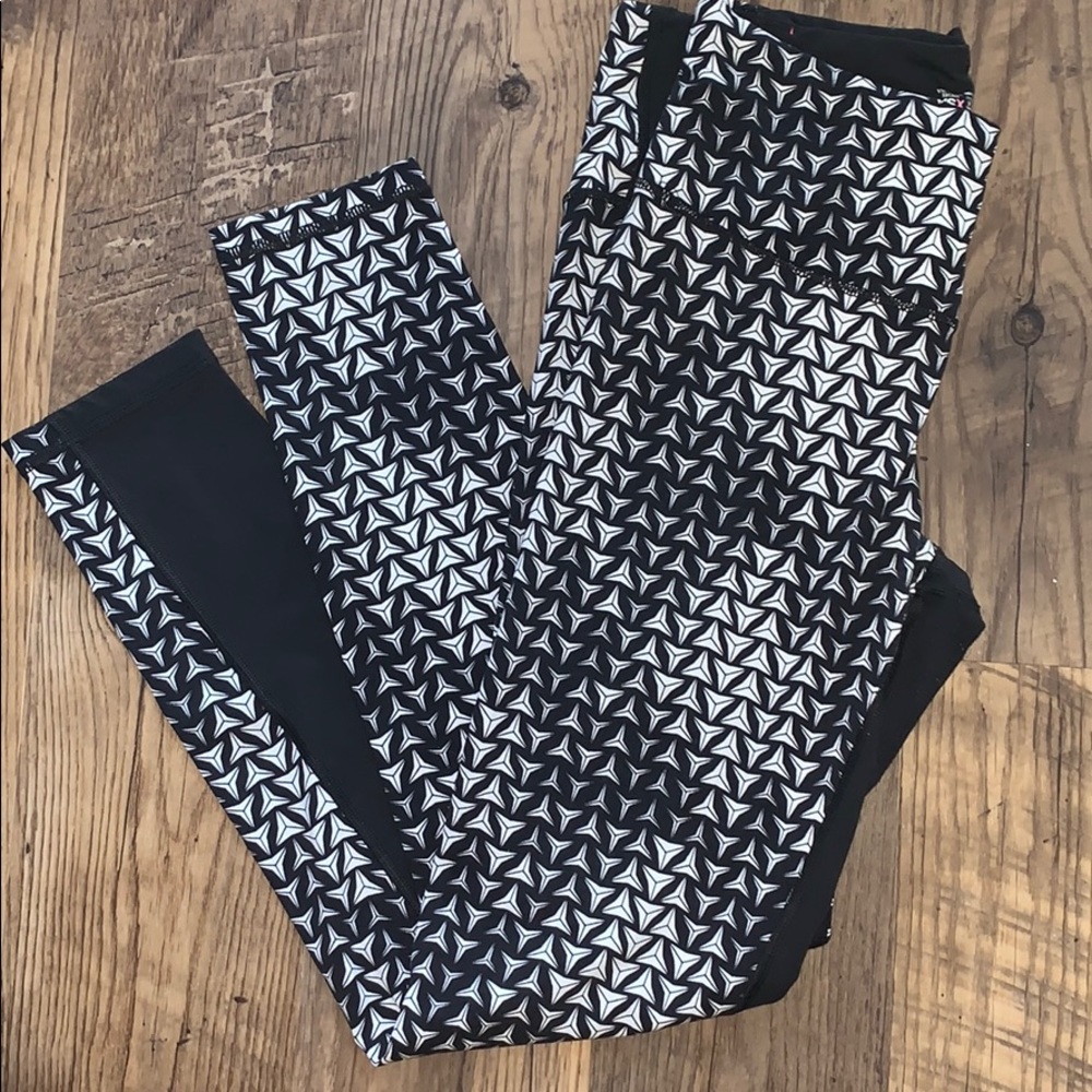 VS knockout Leggings